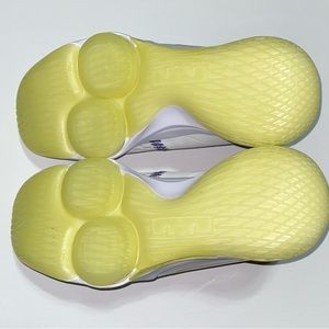 Nike LeBron Witness 5 Summit White Metallic Bronze  size 9.5